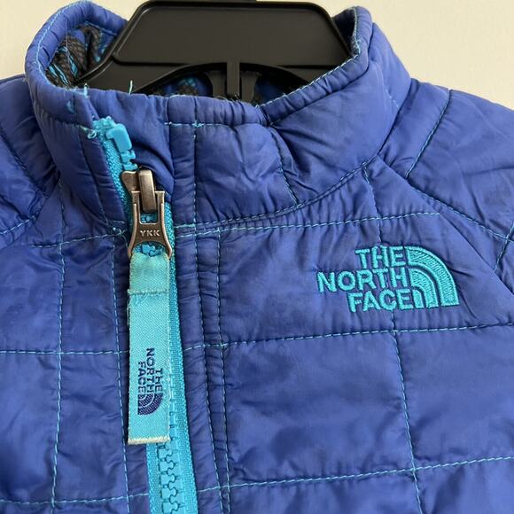 The North Face Blue Jacket - Picture 4 of 12